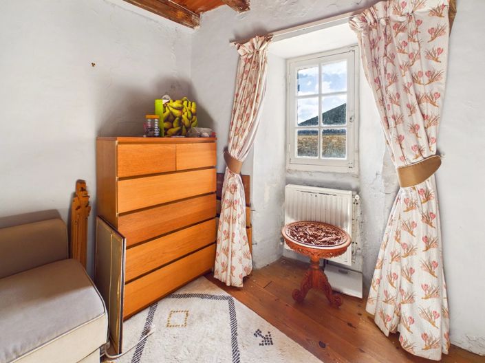 Image No.12-3 Bed House for sale