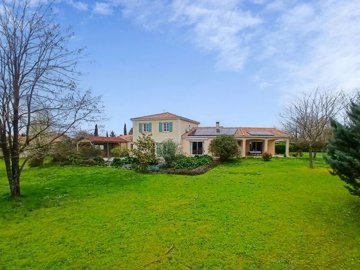 b8efc4f765565e6f3de4888827b086fe54e90a2fe7218