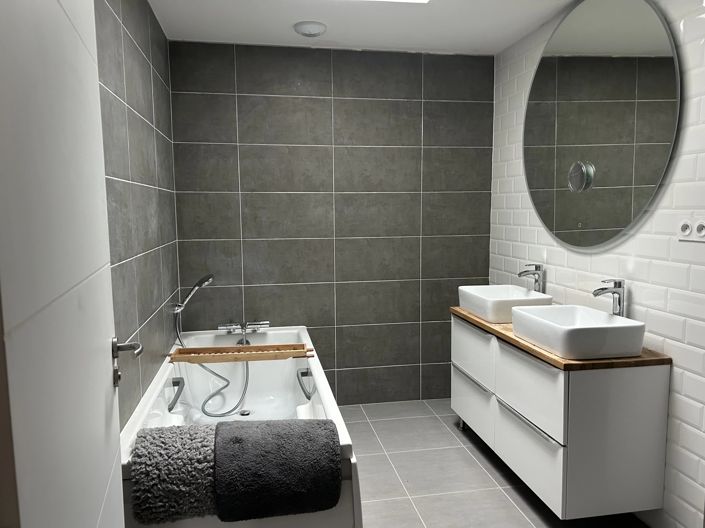 Image No.15-4 Bed House for sale