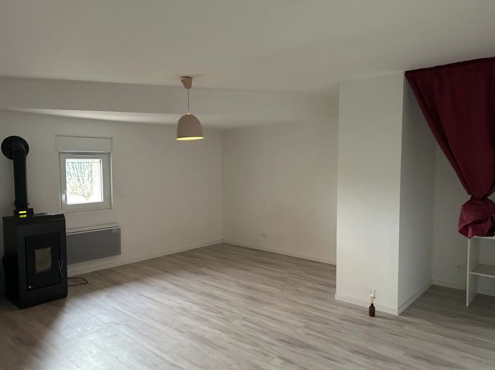 Image No.8-4 Bed House for sale