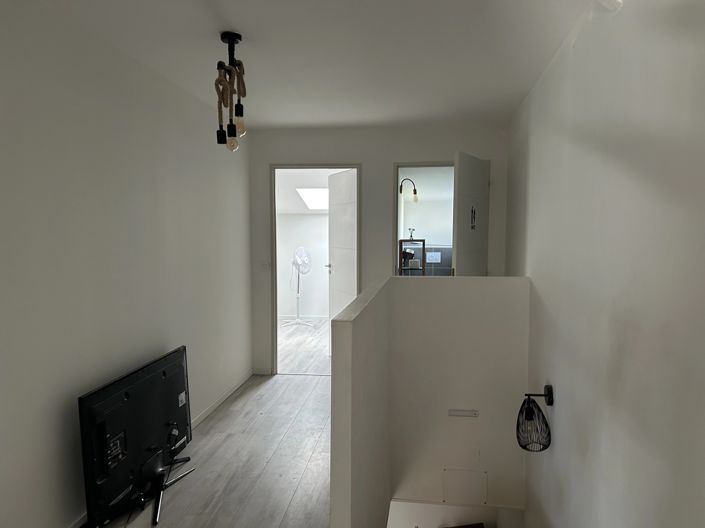 Image No.9-4 Bed House for sale