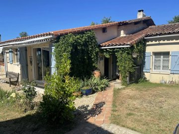 c9d66ab2dd6a30a47f5f34b5653baeaa19e794bf40204