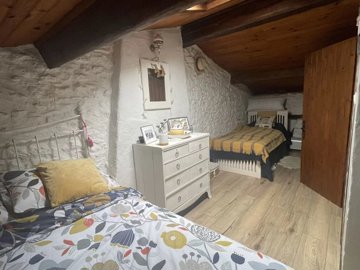 24e6e20e895286046a94c805c8605e9164e5cadbbd204