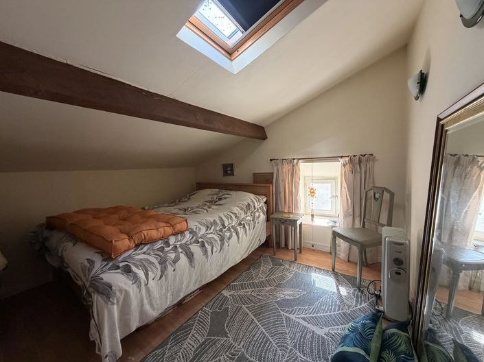 Image No.11-2 Bed House for sale