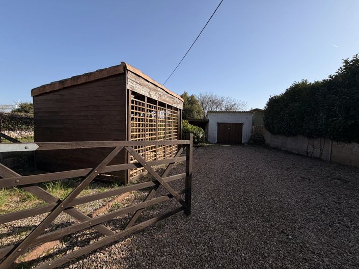 Image No.12-2 Bed House for sale