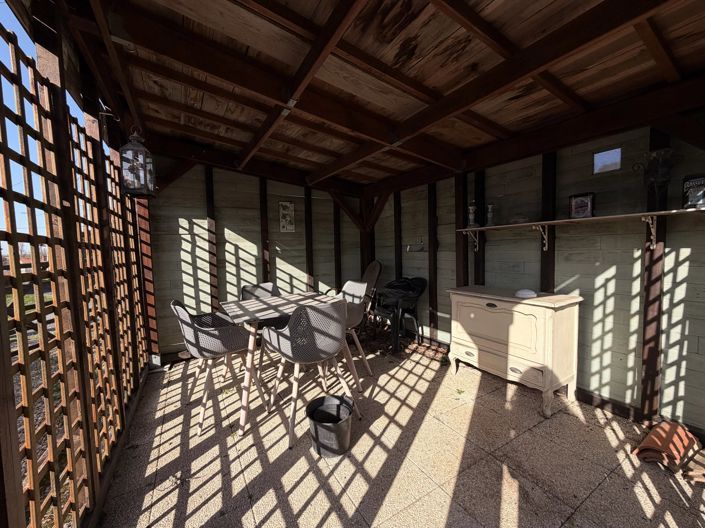 Image No.13-2 Bed House for sale