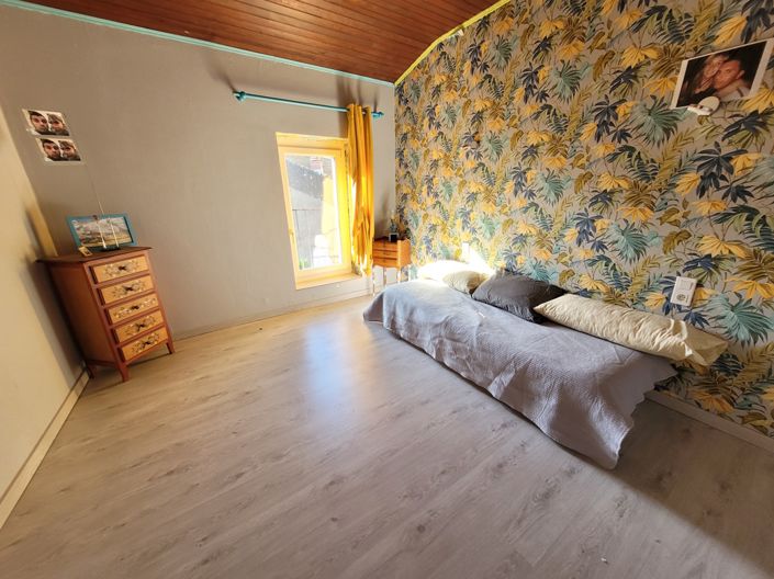 Image No.11-4 Bed House for sale