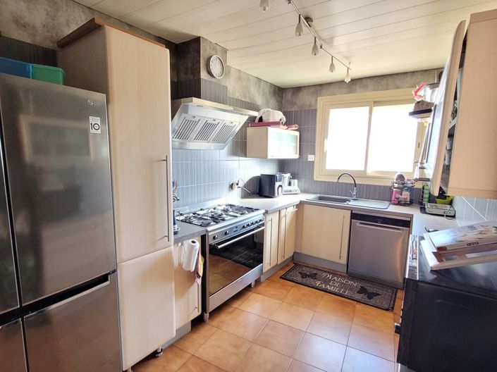 Image No.7-4 Bed House for sale