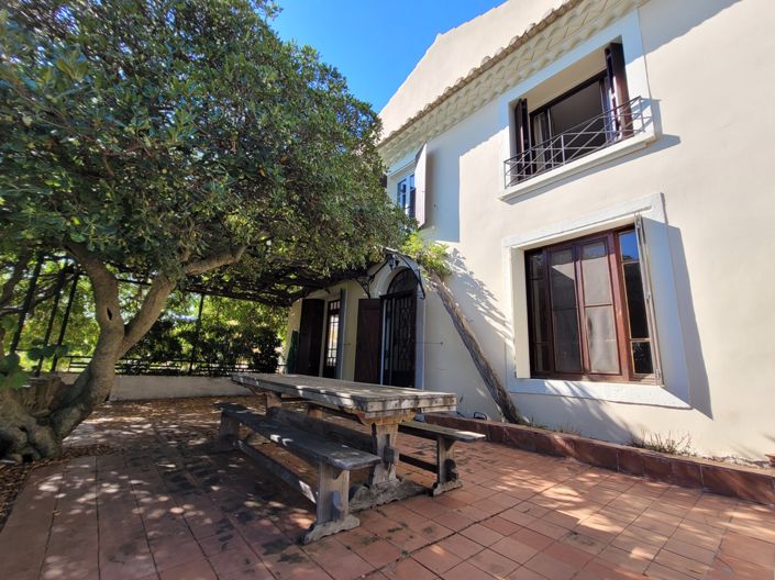 Image No.6-6 Bed House for sale