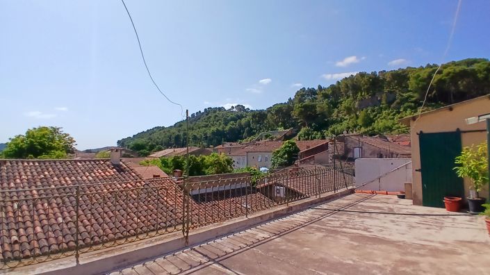 Image No.6-5 Bed House for sale