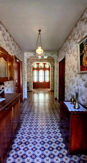 Image No.7-5 Bed House for sale