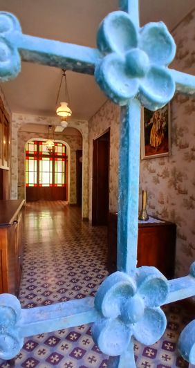 Image No.8-5 Bed House for sale