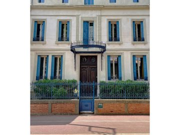 9607fa9ccd96bf75482a80a254d0d5a37547915c35334