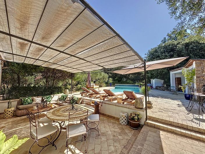 Image No.7-5 Bed Property for sale