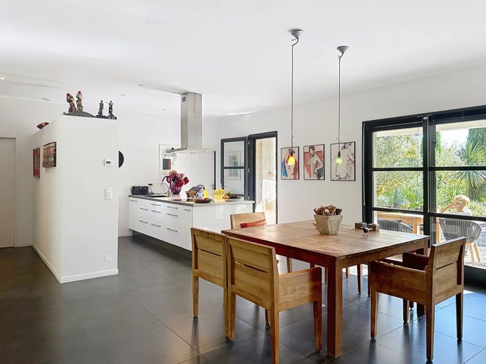 Image No.4-3 Bed House for sale