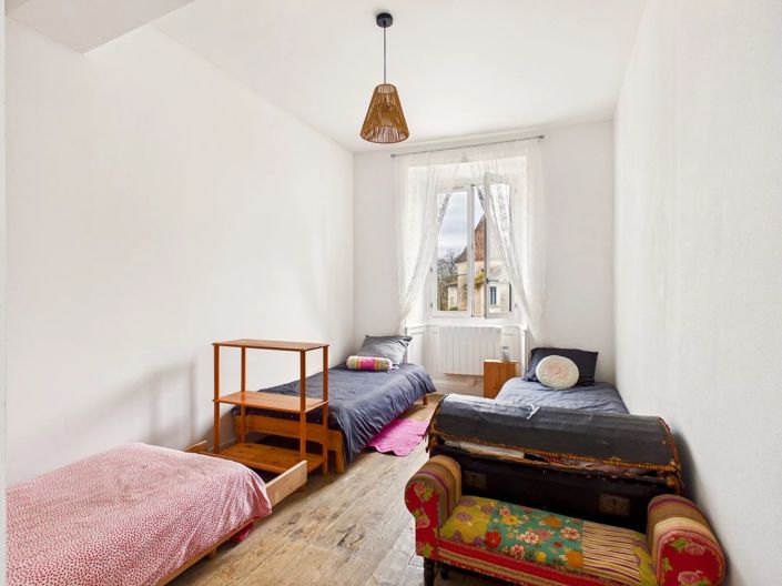 Image No.7-4 Bed House for sale