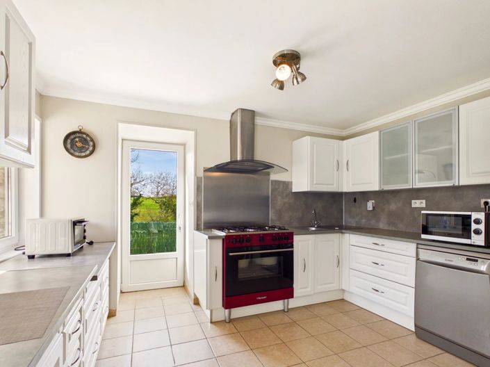 Image No.3-7 Bed House for sale