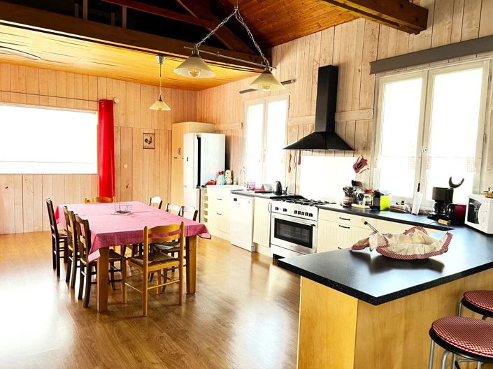 Image No.10-13 Bed House for sale