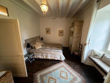 e1895cb27a243ab95851a2acf3babc99bfbf658098119