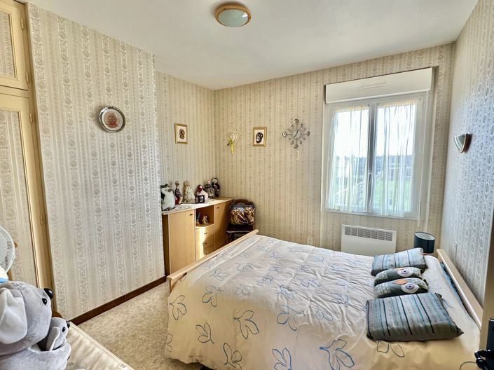 Image No.10-3 Bed House for sale