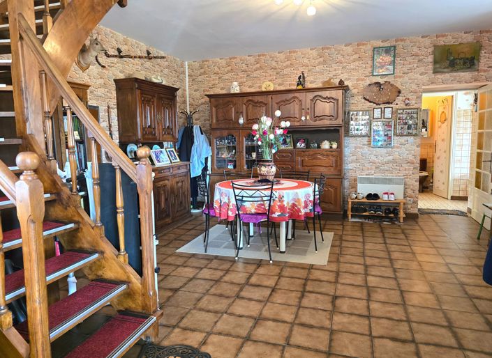 Image No.5-3 Bed House for sale