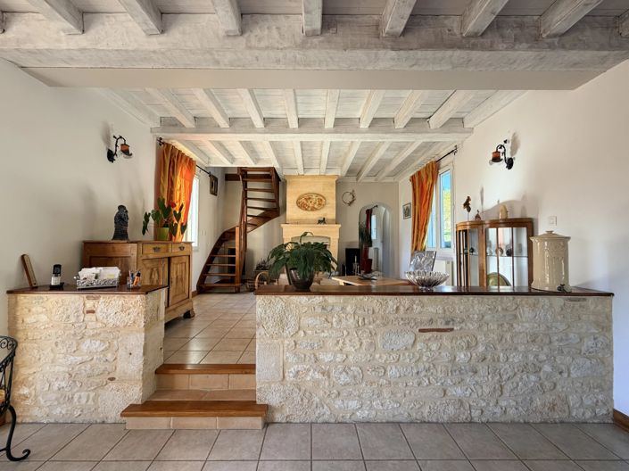 Image No.6-3 Bed House for sale
