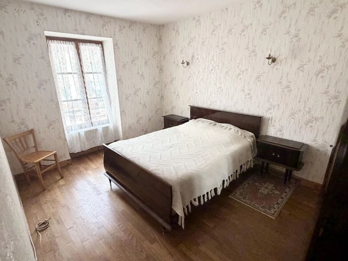 Image No.12-4 Bed Village House for sale