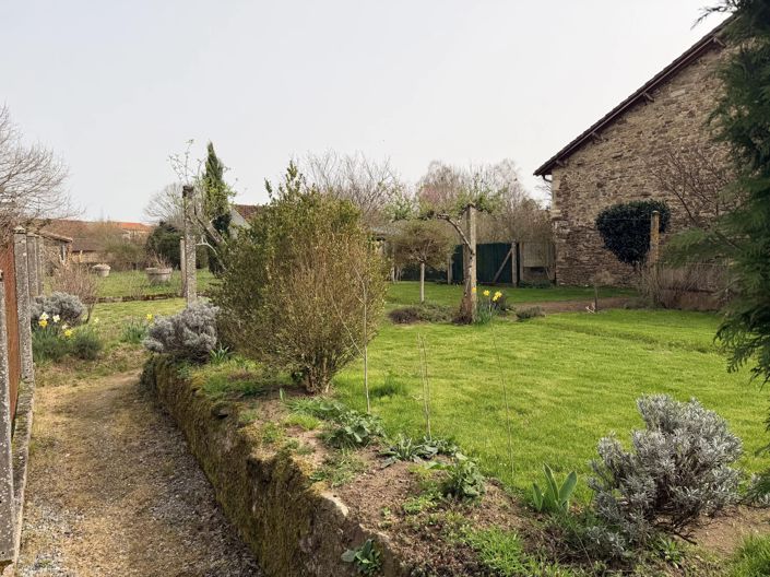 Image No.2-4 Bed Village House for sale