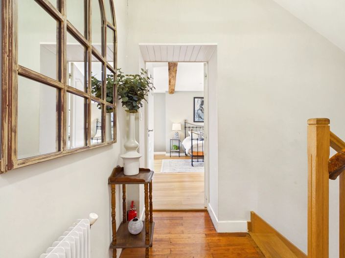 Image No.11-7 Bed House for sale