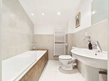 aa0864cc585b98cbc8b2f443e5a21604b9d290d662200