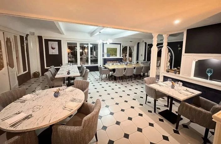 Image No.5-6 Bed House for sale