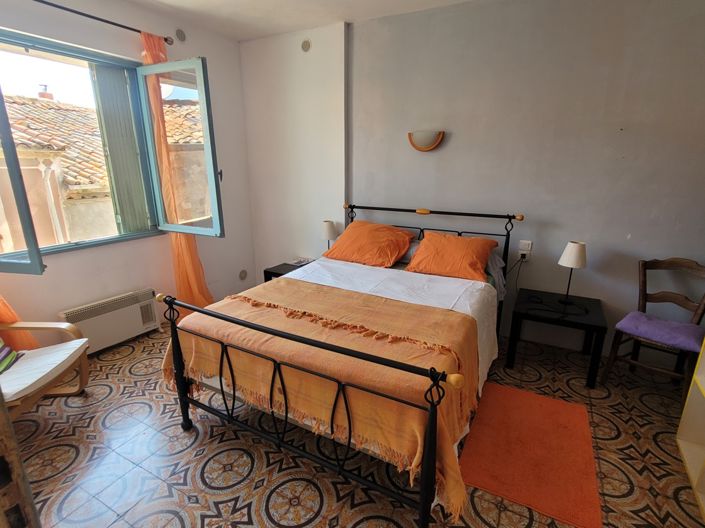 Image No.13-5 Bed House for sale