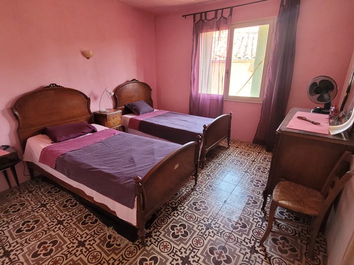 Image No.15-5 Bed House for sale