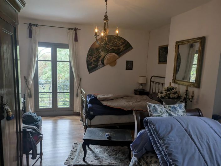 Image No.10-5 Bed House for sale