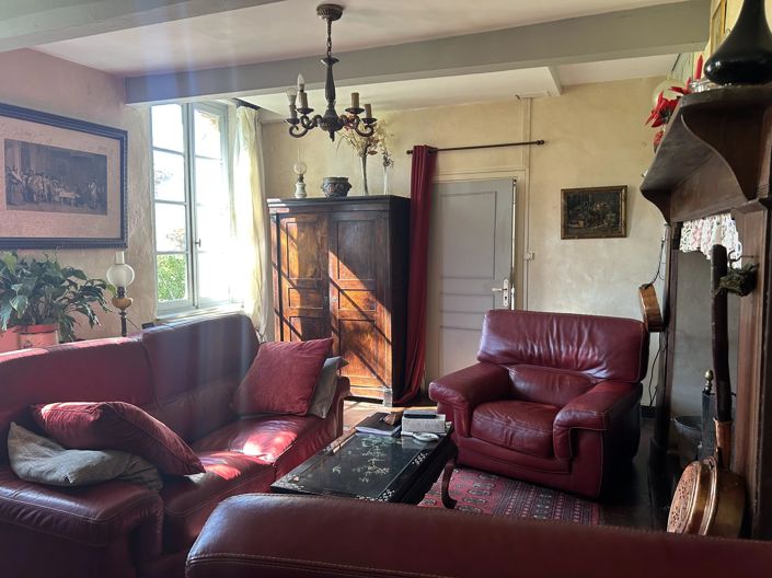 Image No.11-5 Bed House for sale