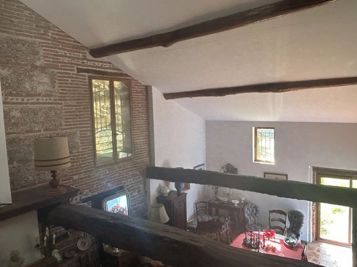 Image No.12-5 Bed House for sale