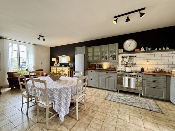 Image No.5-Maison de 4 chambres à vendre à Caunes-Minervois