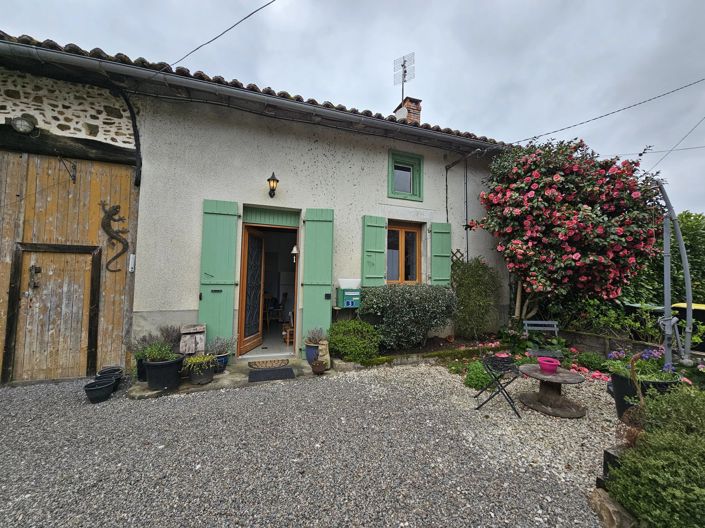 Image No.15-4 Bed Village House for sale