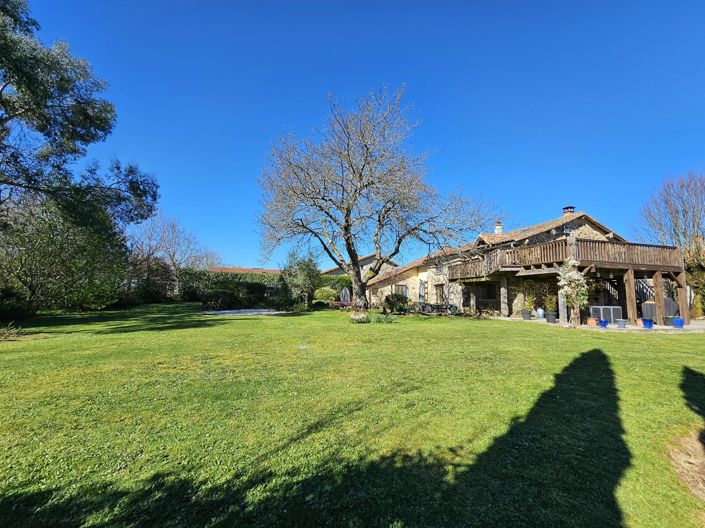 Image No.4-4 Bed Village House for sale