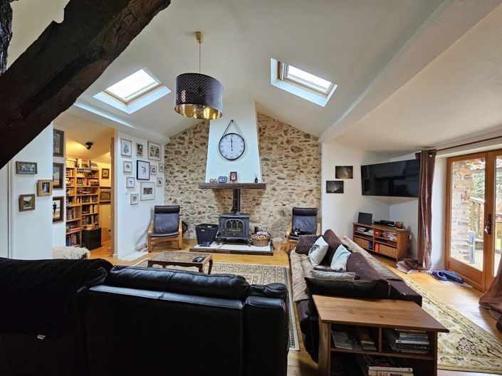 Image No.5-4 Bed Village House for sale