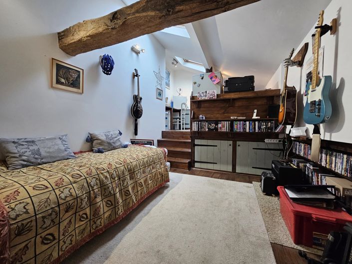 Image No.9-4 Bed Village House for sale