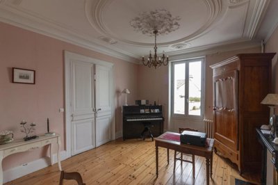 3e70792e83acea4285551d194e3210c1bde393d522409