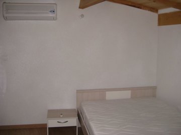 9953047165c6547ae83beebfd50087f04e455ae669326