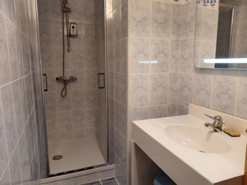 71ad279358fe26bfe53a7294ff17d68b07abf982a3192