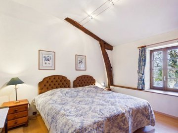 0fe8661ad2467376240b5fd01c446f919f5457ae27200