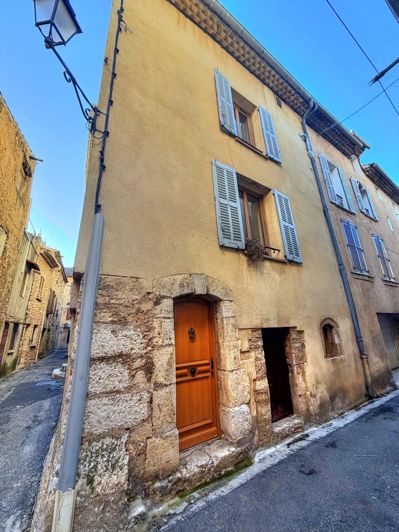 Image No.14-Maison de village de 2 chambres à vendre à Aups
