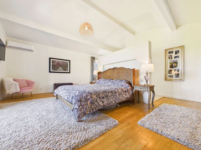 Image No.11-4 Bed Village House for sale