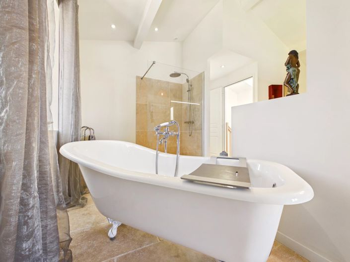 Image No.13-4 Bed Village House for sale