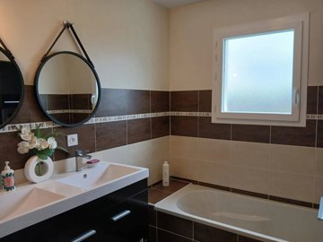 7845f1f41f097a87af91cc2c598c451d2ffdd10a72408