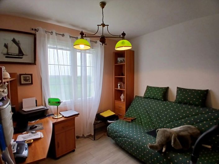 Image No.11-3 Bed House for sale